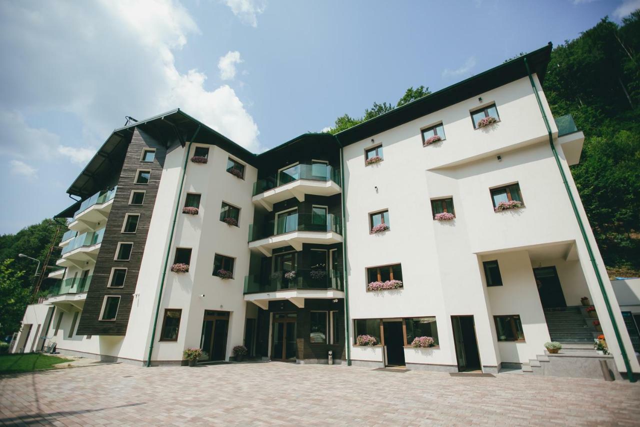 Lostrita - Pastravarie, Hotel & Spa บายามาเร ภายนอก รูปภาพ