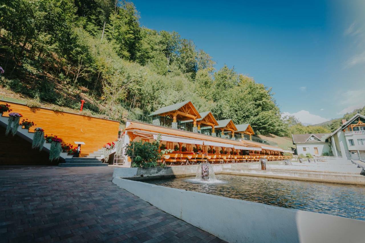 Lostrita - Pastravarie, Hotel & Spa บายามาเร ภายนอก รูปภาพ