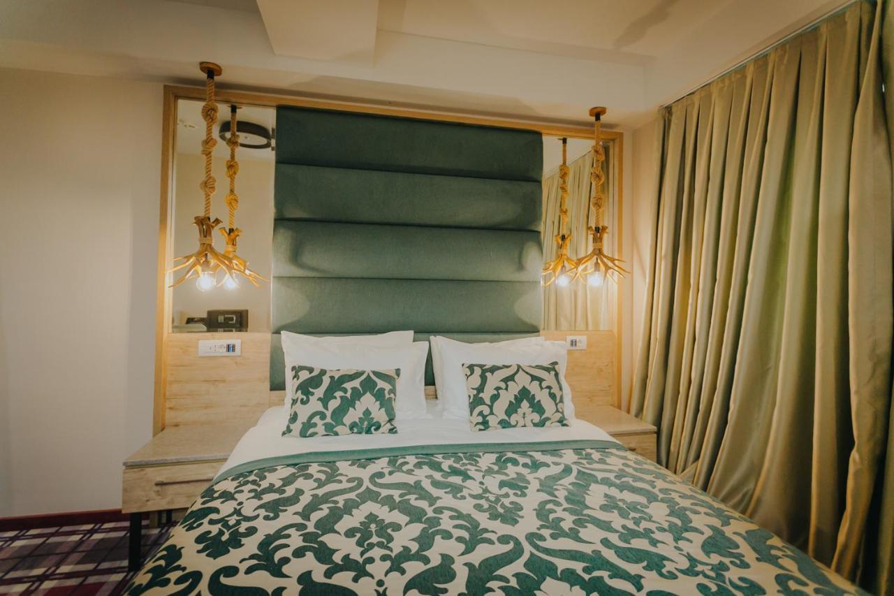 Lostrita - Pastravarie, Hotel & Spa บายามาเร ภายนอก รูปภาพ
